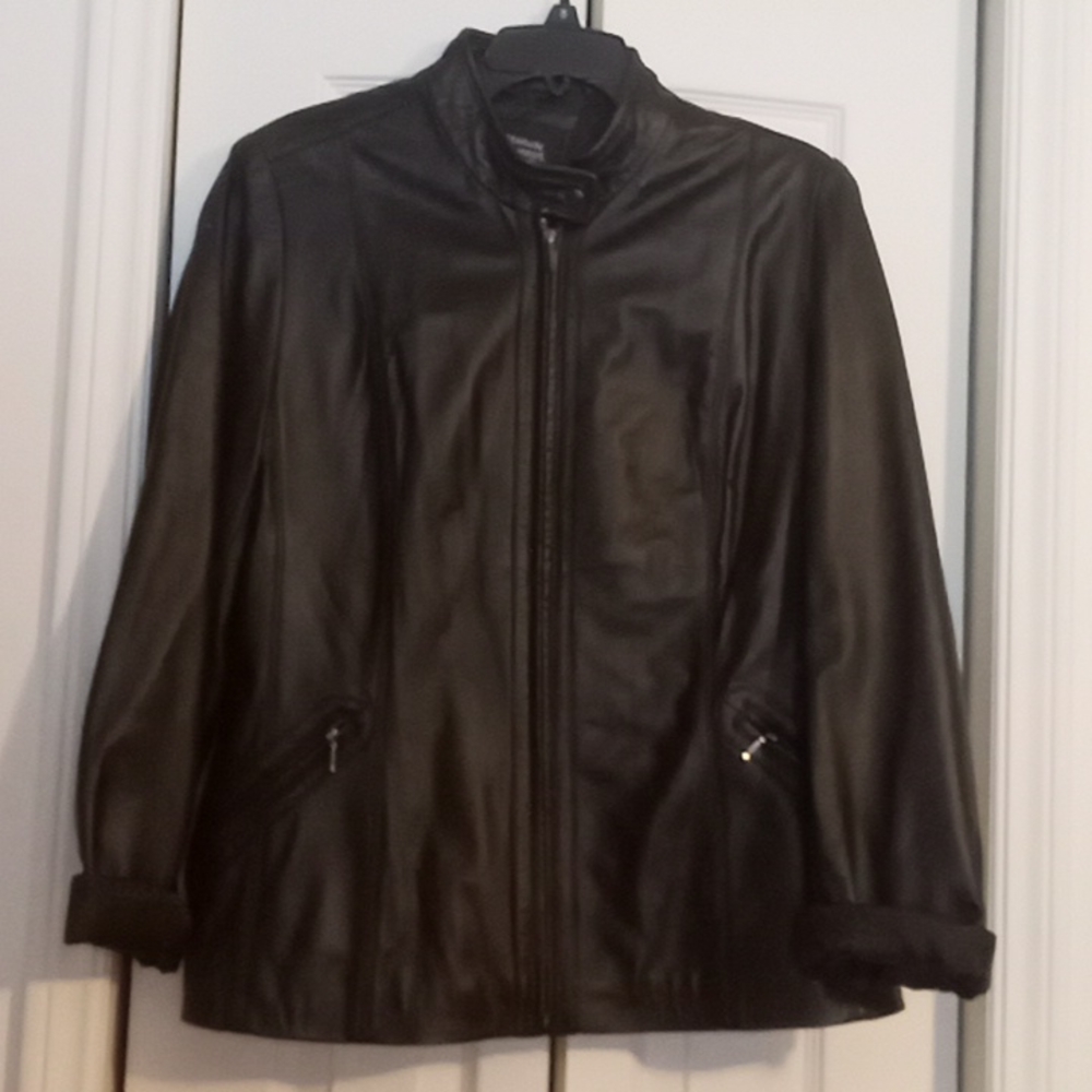 Leather jacket - Picture 1 of 4